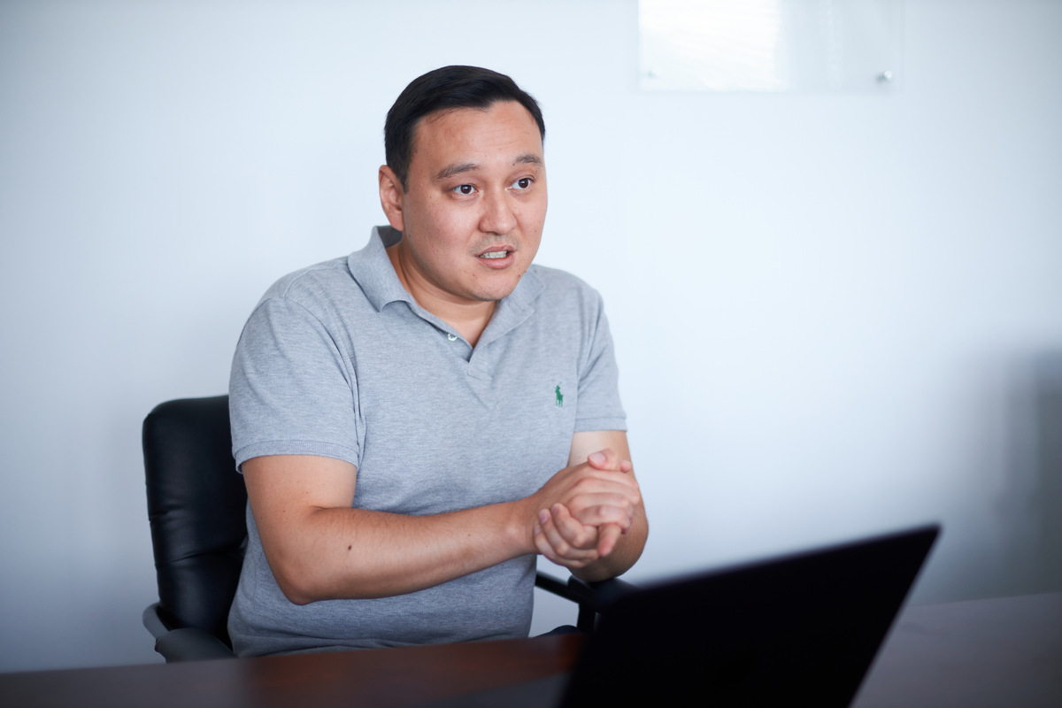 Бейбут Жантурин о интерфейсе мобильного приложения ProsperPay